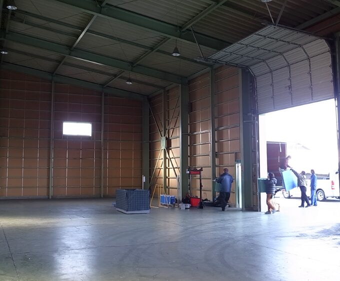 早朝から撮影準備　